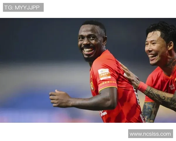 新加坡足球界的魅力代表他是最帅的足球明星与风采之选