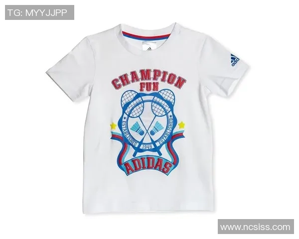 时尚运动风足球明星男童T恤让小球迷尽显活力与魅力