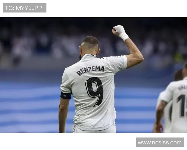 足球明星中被称为屠夫的传奇球员是谁他的职业生涯有哪些辉煌成就 足球明星中被称为屠夫的传奇球员是谁他的职业生涯有哪些辉煌成就