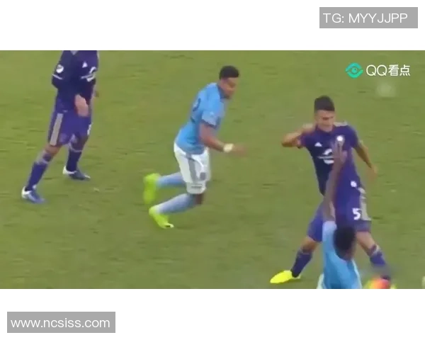 足球明星在球场上的假摔现象分析与影响探讨