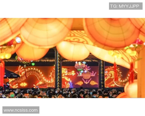 足球明星欢庆元宵节团圆夜共赏花灯共度佳节温馨时刻 足球明星欢庆元宵节团圆夜共赏花灯共度佳节温馨时刻