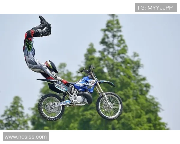 极限运动战术：重庆极限运动队的反击体系